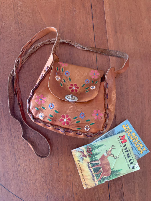 Vintage 70s Tooled Leather Floral Purse