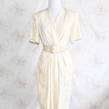 Vintage 80s Silk Dress, 1980s Secretary Dress, Minimalist Dress, V Neck, Belted, Off White, Satin, Geometric Print 