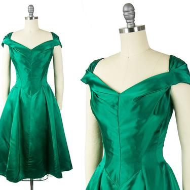 emerald green cap sleeve dress Petal & Pup Women's Pippa Long Sleeve Midi Dress main image 1