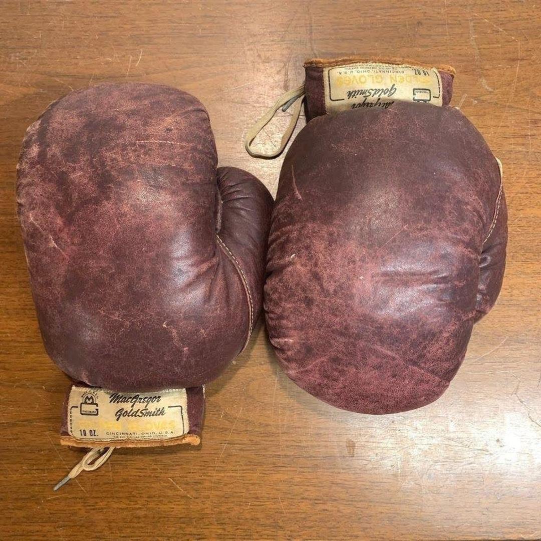 Vintage MacGregor Goldsmith Golden Gloves 10 oz AAU Boxing Gloves