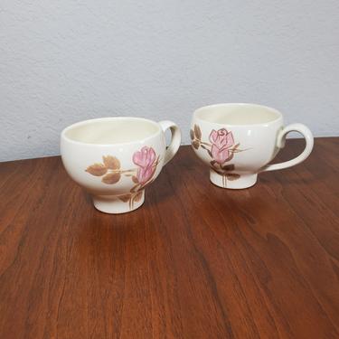 Set of 2 Red Wing Pottery Rose Pattern W/ Brown Leaves Hand Painted Coffee Tea Cups 