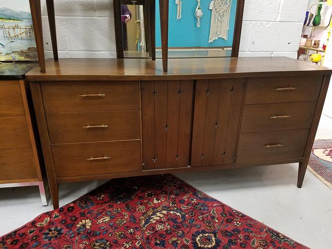 Broyhill Saga Walnut Dresser With Mirror From Vintage Mc Of