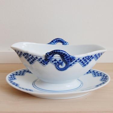 Rare Kronberg Bing and Grondahl Porcelain Sauce/Gravy Boat with Attached Plate Made in Denmark, 311 