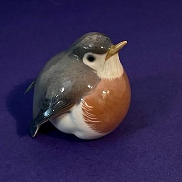 Vintage Bird Figure Robin Hand Painted Fine Arts Ceramic Copenhagen Denmark 