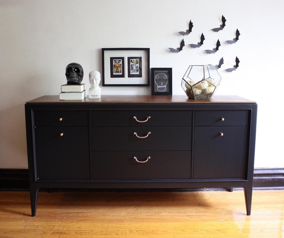 Black and Wood Mid Century Modern Credenza//Vintage MCM Media Console