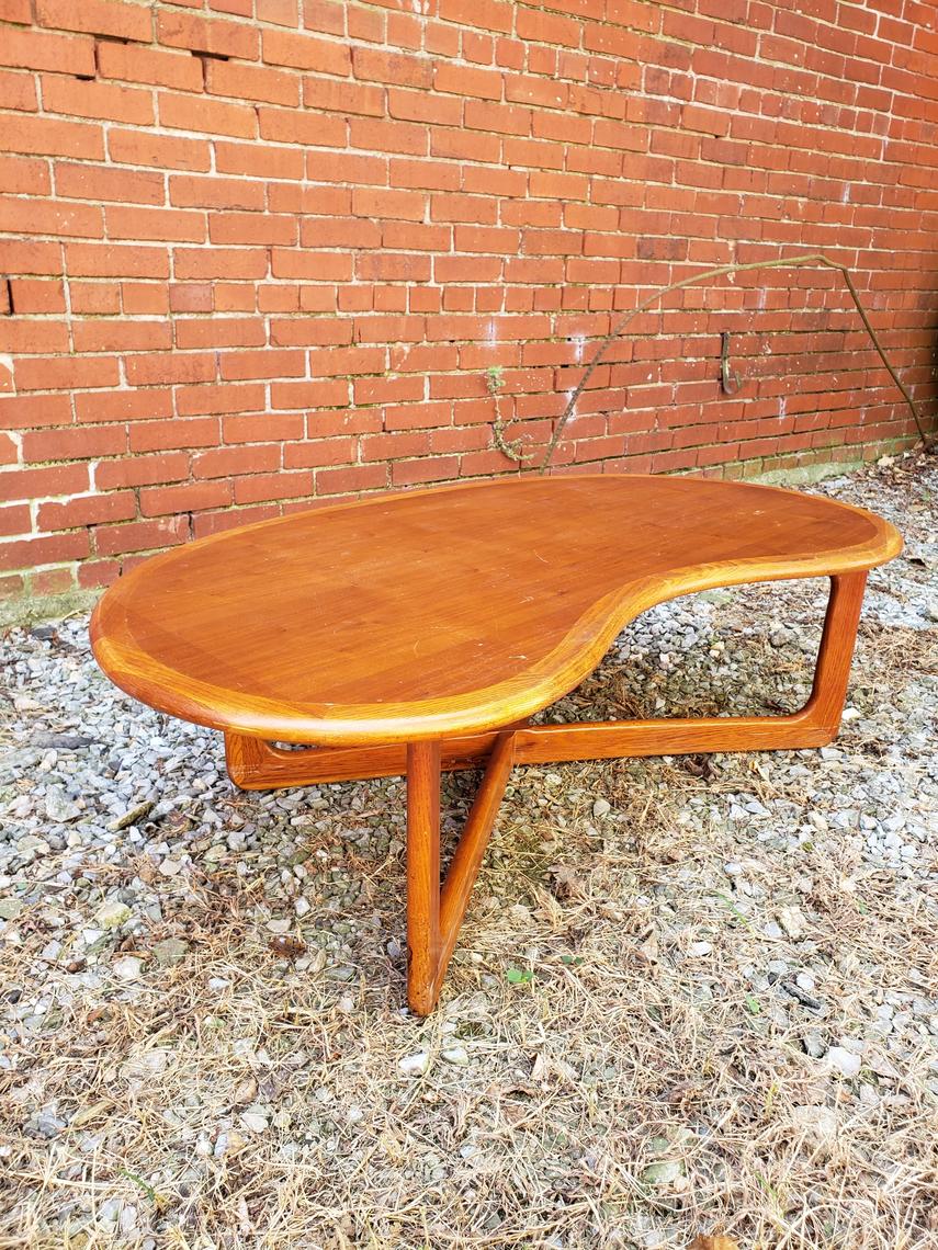 Lane Perception Kidney Shaped Coffee Table Vintage MC Frederick, MD