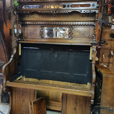 Beautiful High Back Victorian Parlor Organ Chassis 50 1/4