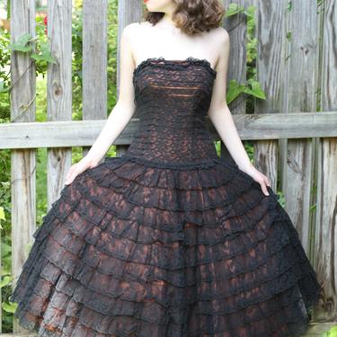 Vintage 1950s Dress , Black Lace Tiered West Side Story Disney Princess Dress Size XS 32" bust 24" waist 