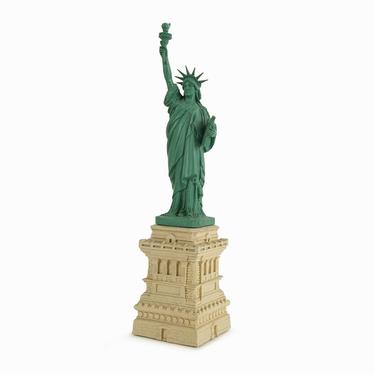 1982 Statue of Liberty Statue Wang Jida Barrett Colea | Vintage