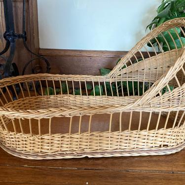 Vintage Wicker Bassinet Baby Cradle 