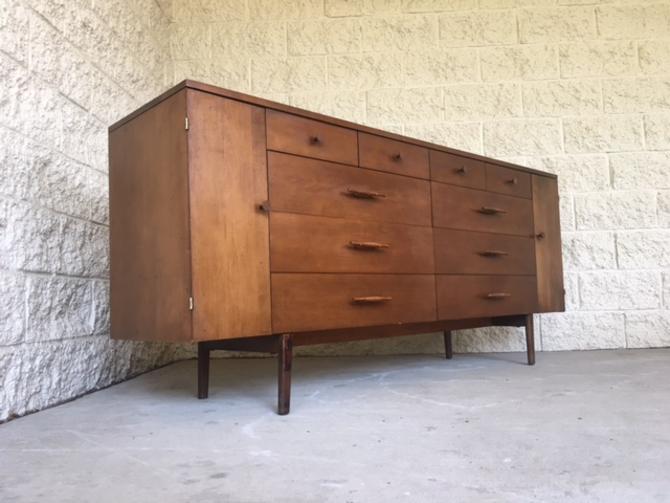 505 Paul Mccobb Dresser For Planner Group From Martha Leone