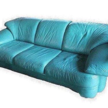 Postmodern Turquoise Natuzzi Italian Leather Sofa, 90’s Modern Natuzzi Leather Couch, Tropical Tiki Sofa, Florida Regency Living Room 