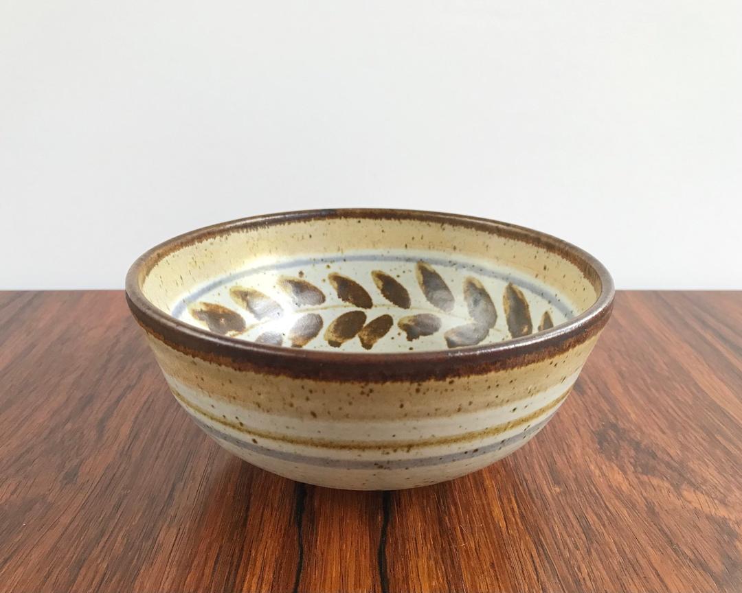 Marj Peeler Pottery Bowl Brown Leaf Decoration The Thrifty Scout
