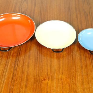 Vintage mcm Yugoslavian 3 enameled serving dishes 