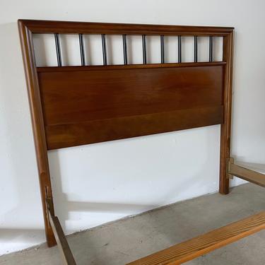 Mid-Century Modern Twin Size Bed Frame 