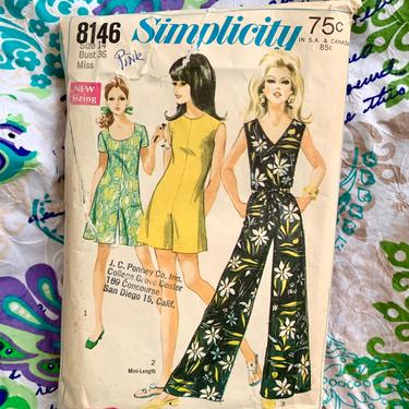 Vintage 1970s Pattern – Shorts or Bell-Bottom Pants & Tunic - Bust