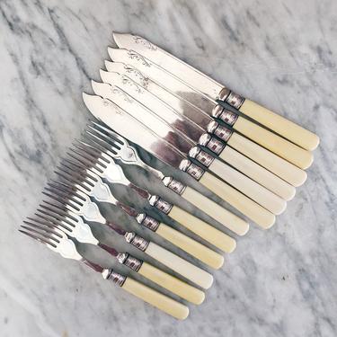 Vintage Bakelite Fish Forks and Knives Set 