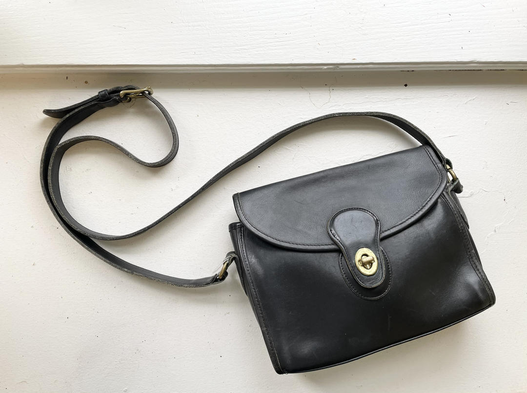 Vintage COACH Black Leather Flap TurnLock Shoulder Bag, Devon Crossbody ...