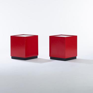 Pair of vintage midcentury modern red and black pedestal lamps designed by Bill Curry for Design Line 