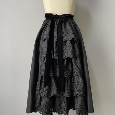 1950s Skirt Black Taffeta Tiered Bustle S 