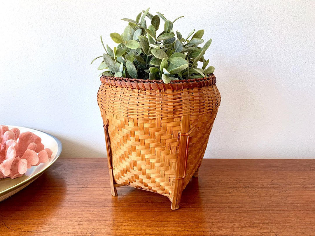 Footed Planter Basket 4 Legged Smaller Bamboo Wicker Planter Basket