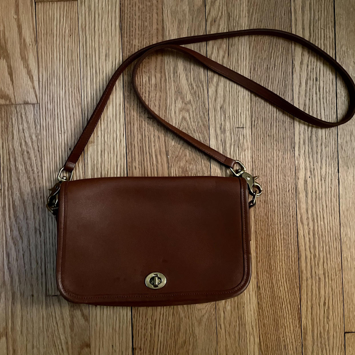 ?bucket=cdn.attic.city&key=