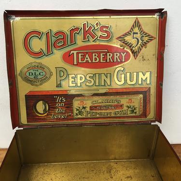 Antique Clark's Teaberry Chewing Gum Tin, Tin Litho, Antique Advertising, Pittsburgh PA, D.L. Clark Co. 