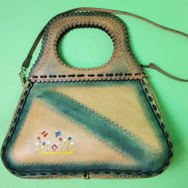 Large vintage 70s handbag with shoulder strap. Uniquely wonderful! 