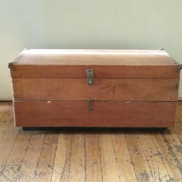 Antique Traditional Farmhouse Pine Wood Tool Box Machinist Chest