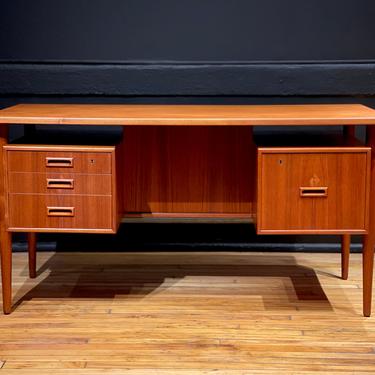 Refinished Danish Teak Floating Top Executive Desk attr. Gunni Omann for Omann Jun- Mid Century Modern Scandinavian Furniture 