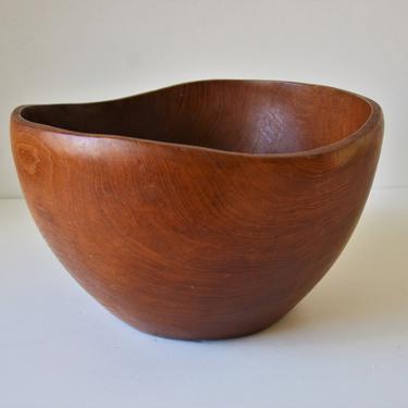 Large 12&amp;quot; Danish Mid-Century Modern Teak Centerpiece Fruit Bowl by Goodwood 