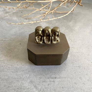 Vintage Small Brass Hear No Evil, Speak No Evil, See No Evil Monkeys Trinket Box | Vintage Brass Home Decor | Mid Century 