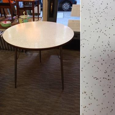 Vintage Round Formica Dining Table &#8211; White with Gold Fleck