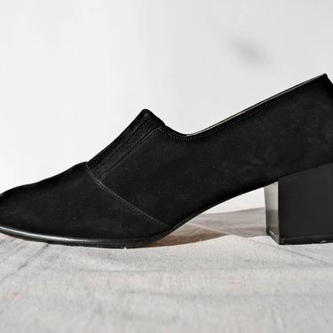 Vintage 90s Salvatore Ferragamo Black Suede Leather Block Heel Shoes w/ Elastic Vamp | Made in Italy | Size 9.5 | 1990s Designer Suede Pumps 