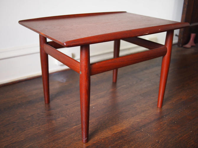 Grete jalk deals side table