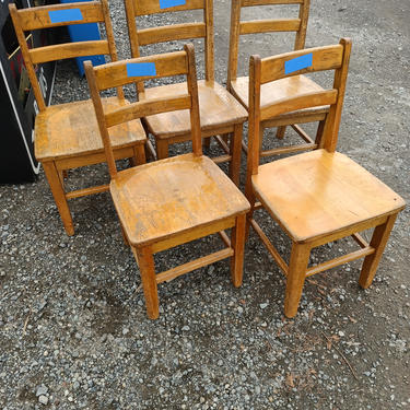 Kids wood chair 14 1/2