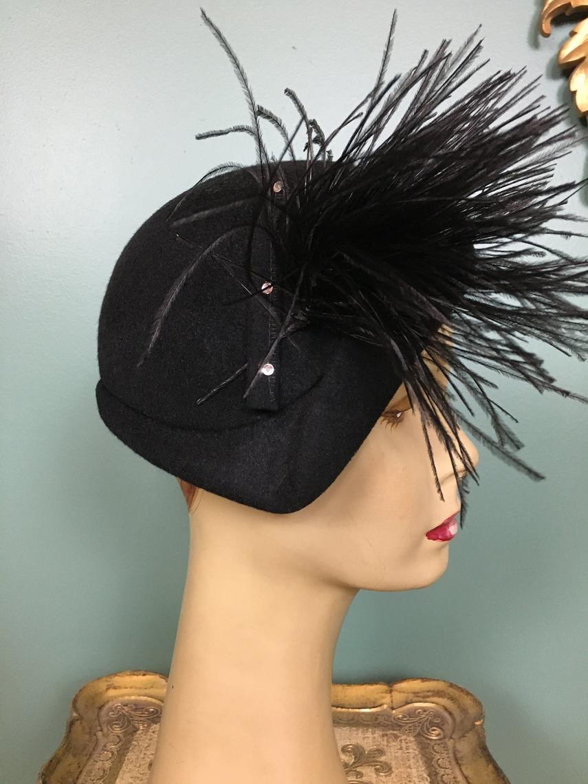 1940s hat, black wool felt, vintage 40s hat, feather hat, cloche style