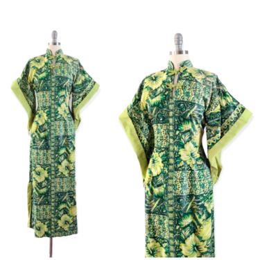 RESERVED on LAYAWAY /// 40s Green Floral Hawiian Print Pake Mu Dress / 1940s Vintage Pake Muu Novelty Print Cotton Dress / Medium / Size 6 
