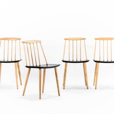 Set of Four (4) Farmhouse Spindle Chairs designed by Folke Palsson for FDB Mobler, Denmark 