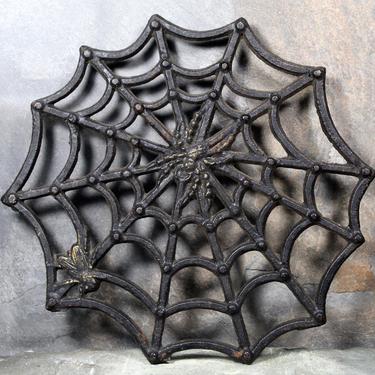 Vintage Cast Iron Halloween Trivet - Spider Web Metal Trivet - Spooky Halloween Decorations - Party Table | FREE SHIPPING 