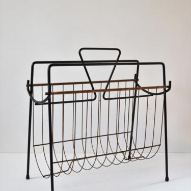 Mid-Century Modern Wire Magazine or LP Rack in Black and Brass, in the style of Frederick Weinberg 
