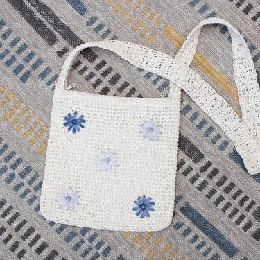 Vintage Early 2000s Y2K Crochet Crossbody Bag - White & Blue Floral Daisy Boho Straw Purse 