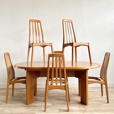 Vintage Teak Dining Set + 6 Chairs +2 Leaves + Upholstery
