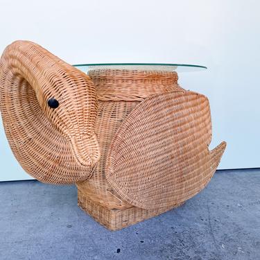 Large Wicker Swan Garden Seat