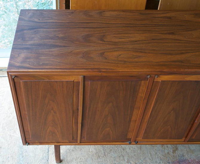 Mid Century Vintage Credenza 6ft Walnut Or Teak Mazor Flatware