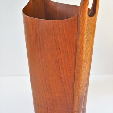 Scandinavian Modern Wooden Waste Basket by Einar Barnes for P.S. Heggen of Norway 