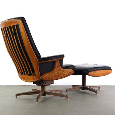 Elegant Lounge Chair and Ottoman Set by Heywood Wakefield 