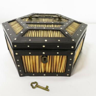 ANTIQUE PORCUPINE QUILL BOX Ebony Wood Case NATIVE FOLK ART Victorian Decor NR