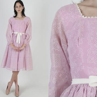 Violet Swiss Dot Mini Dress / Large Full Skirt Polka Dot Dress / Vintage 70s Lace Party Midi Dress / Romantic Billowy Ball Gown 