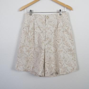 Vintage 1980s pleated walking shorts, wide leg, Bermuda, 100% cotton, light academia, size medium, 28